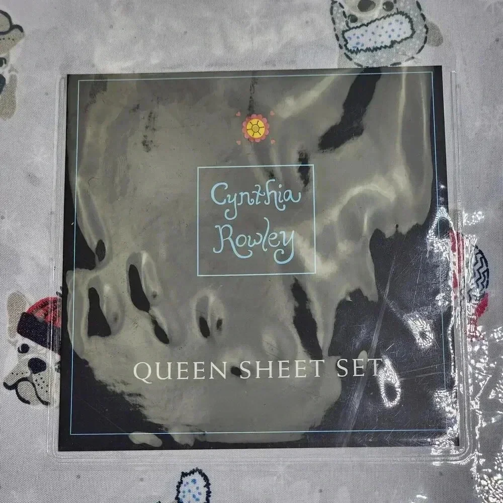 Cynthia Rowley Queen Sheet Set with Two Pillowcases Dogs Hats Winter Snow‎ New